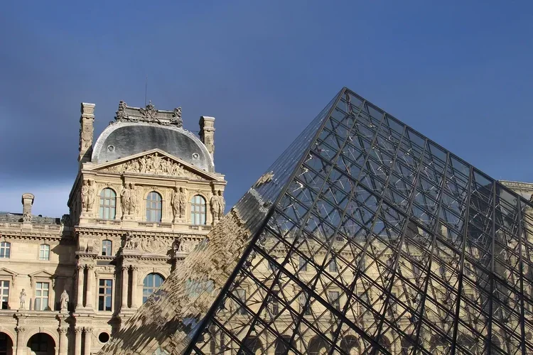 Ticket with Audio Guide to the Louvre Museum