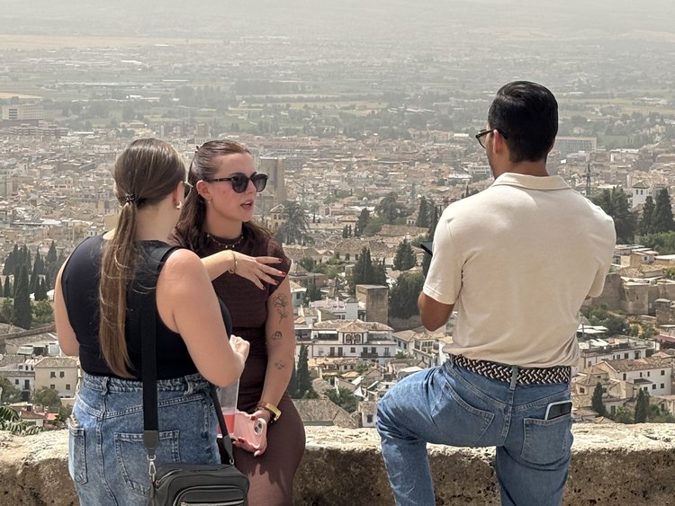 Tour Entornos Alhambra + Granada Panoramic Tour
