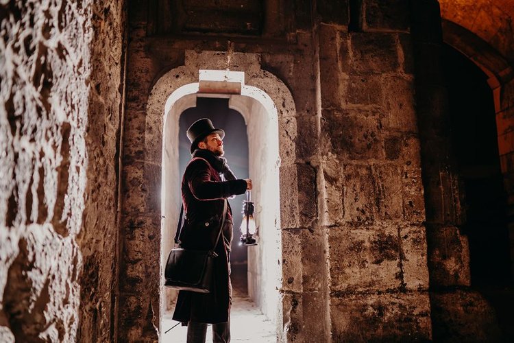 Night Tour of Buda Castle: Mysteries, Legends, and Vampires