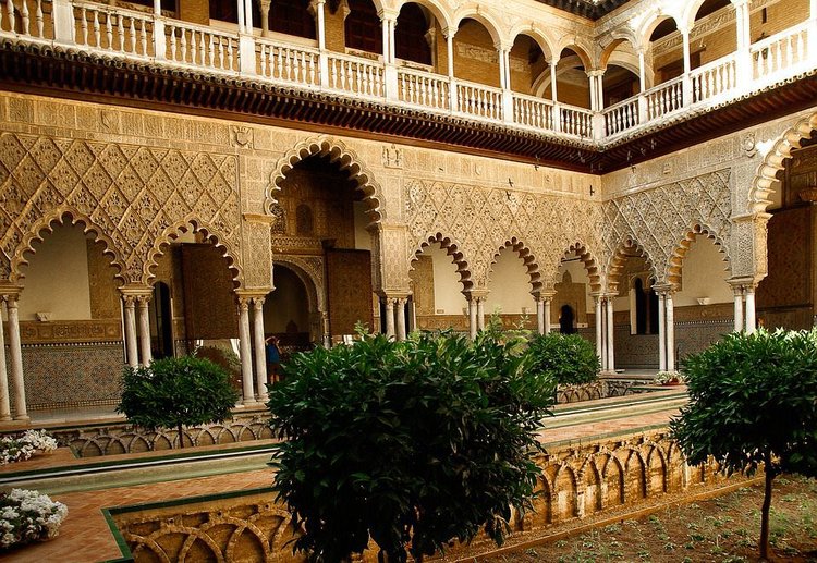 Guided Tour of the Real Alcázar + Boat Ride in Seville