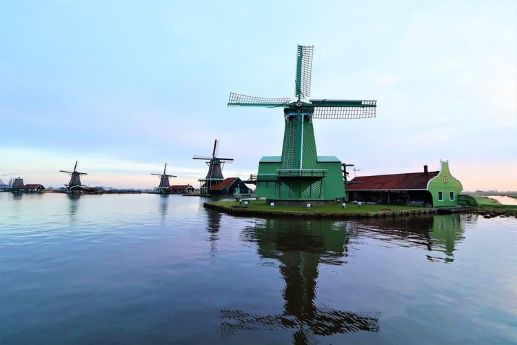 Excursion to Volendam, Marken, Edam and Zaanse Schans Windmills