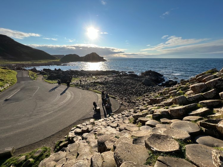 Giant's Causeway and Belfast Tour