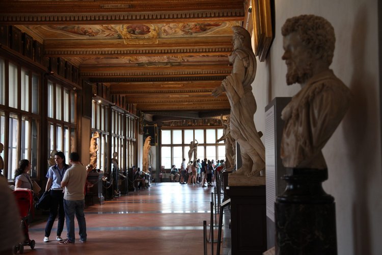 Visita Guiada a la Galería de los Uffizi en Grupo Reducido