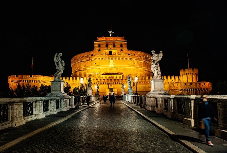 Free Night Tour of Rome