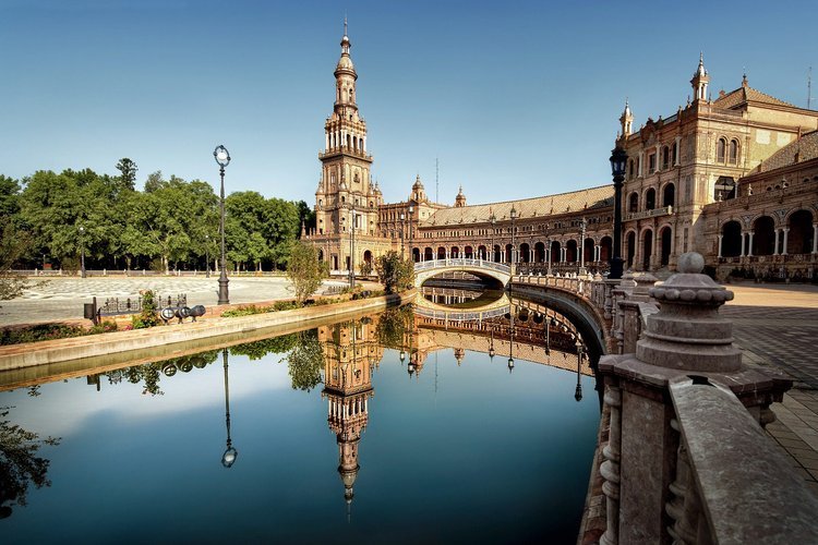 Visita Guiada por el Real Alcázar + Paseo en Barco por Sevilla