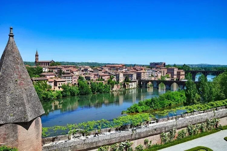 Excursión a Albi y Cordes-sur-Ciel desde Toulouse