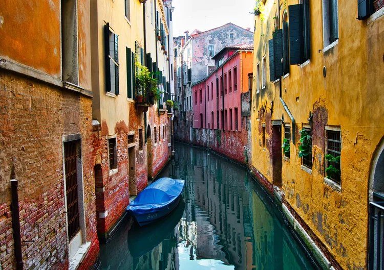 Free Tour Hidden Venice: Legends and Secrets