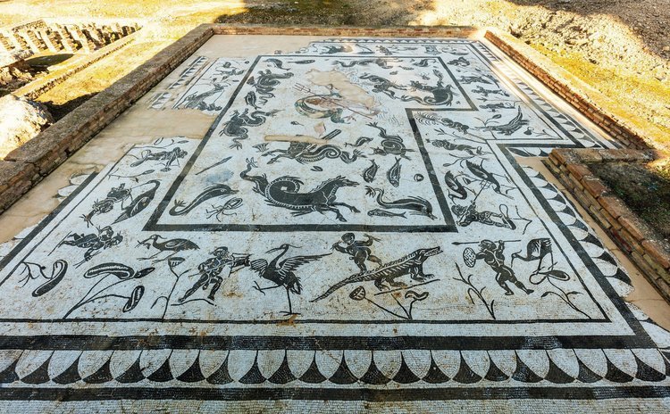 Visita Guiada por el Conjunto Arqueológico de Itálica