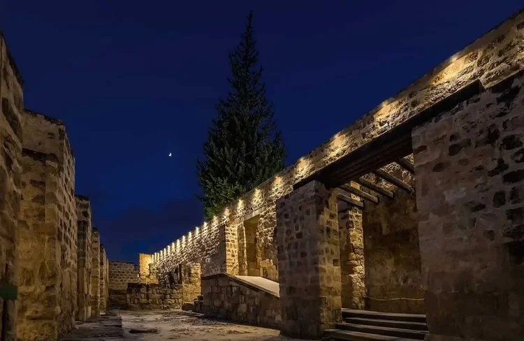 Medina Azahara Night Tour: Guided Visit
