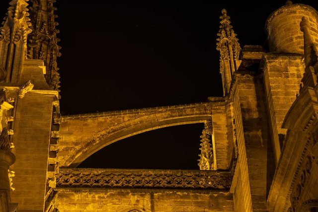 Cathédrale de Séville de nuit