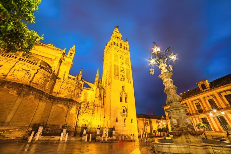 Seville Cathedral by Night: Guided Tour with Tickets