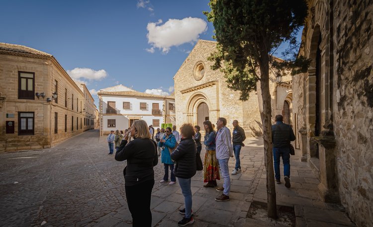Guided Tour of Baeza with Tickets