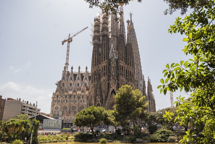 Entrada a la Sagrada Familia + Park Güell con Audioguía