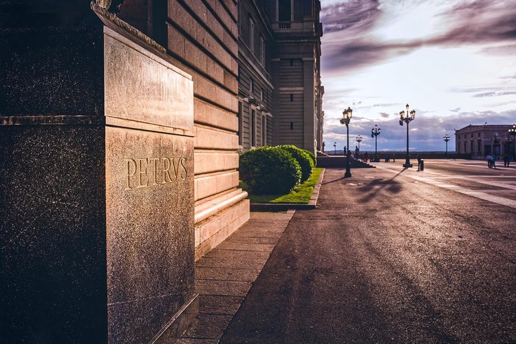 Visita Guiada al Palacio Real y Catedral de la Almudena de Madrid