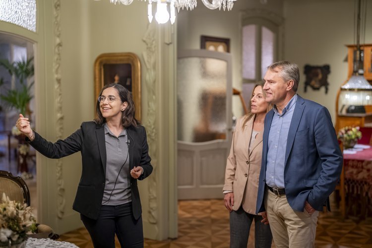 Guided Tour  La Pedrera - Casa Milà Sunrise: Early Morning Access