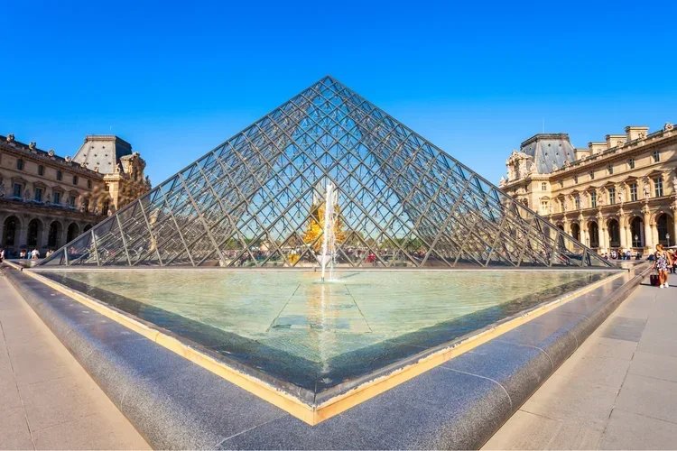 Private Guided Tour of the Louvre Museum