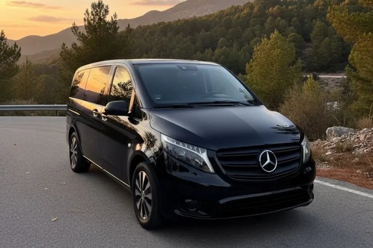 Day Trip to the Alhambra and Granada from Seville