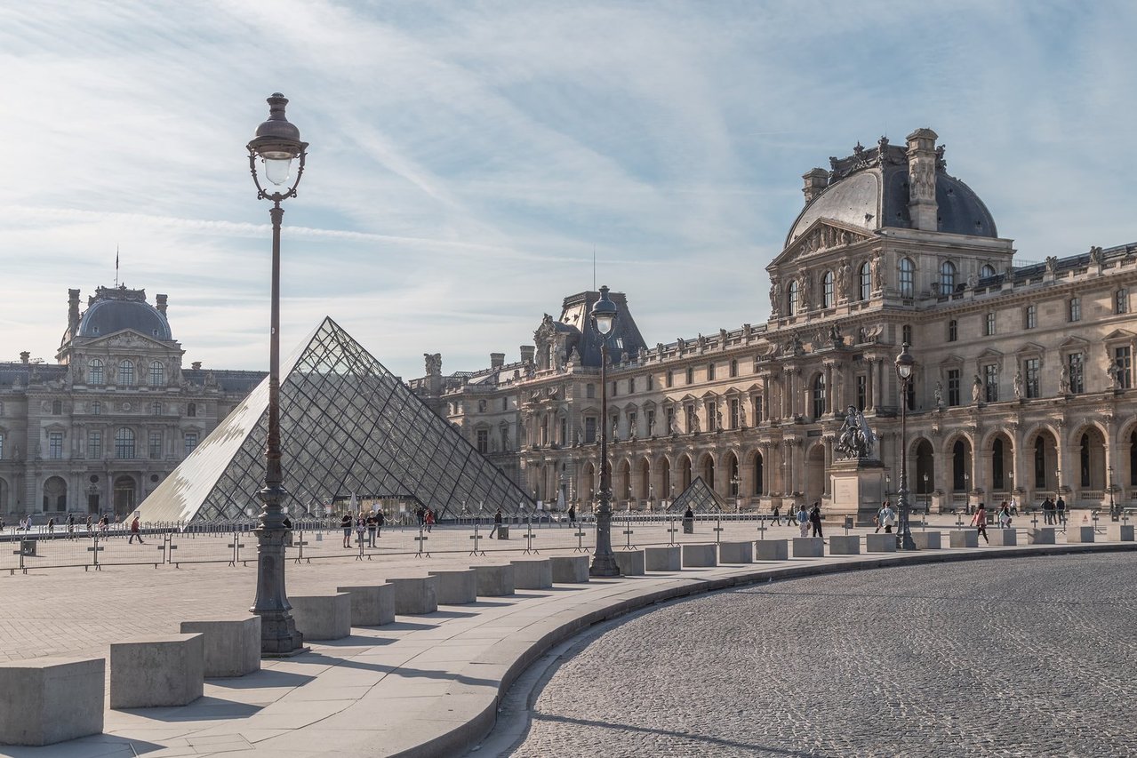 Entradas a Museo del Louvre y Palacio de Versalles con audioguía