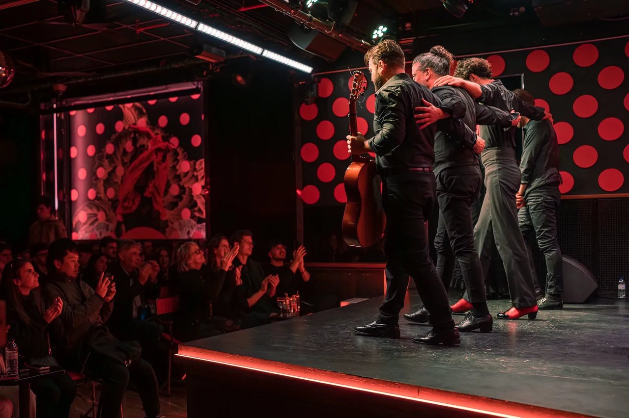 Show en tablao flamenco Los Tarantos en el centro de Barcelona