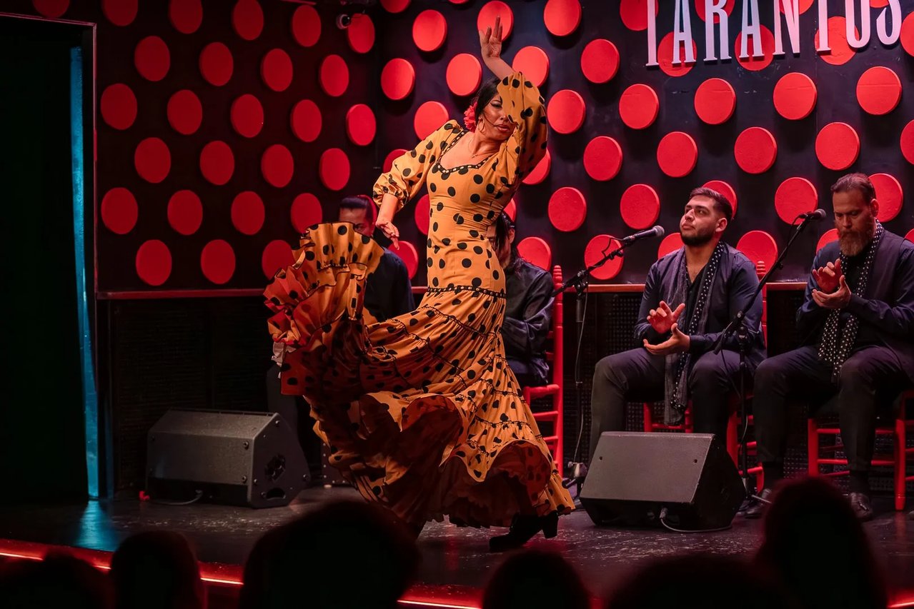 Show en tablao flamenco Los Tarantos en el centro de Barcelona