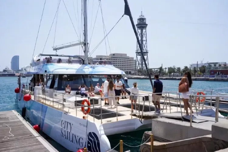 Promenade en Catamaran à Barcelone