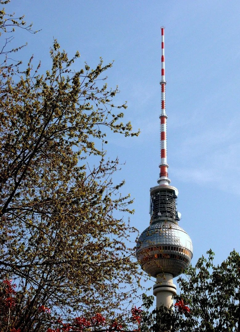 Entrada a la Torre de Televisión de Berlín + Restaurante Giratorio