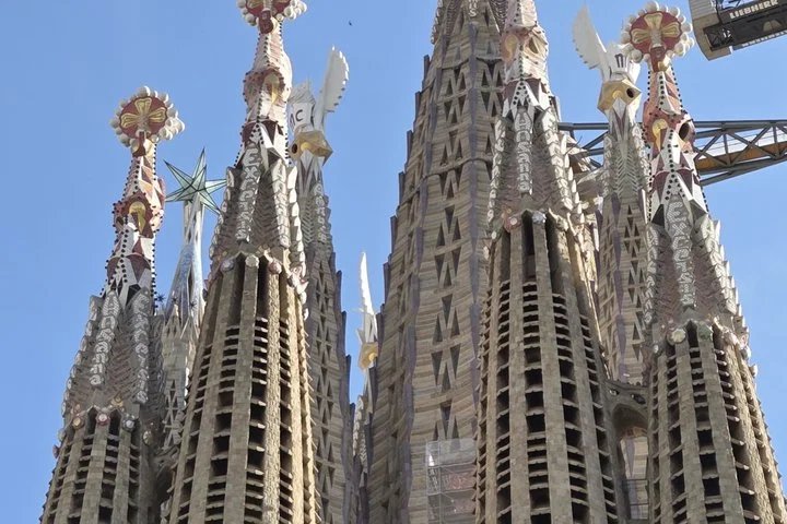Sagrada Familia Surroundings