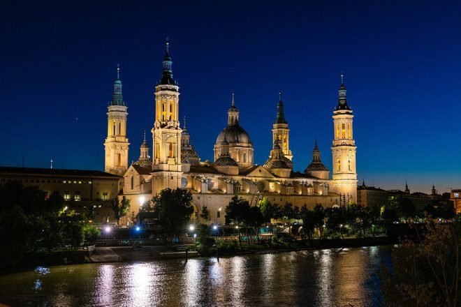 Free Tour Zaragoza Hidden: Myths and Legends