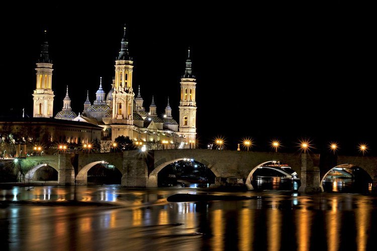 Free Tour Zaragoza Hidden: Myths and Legends