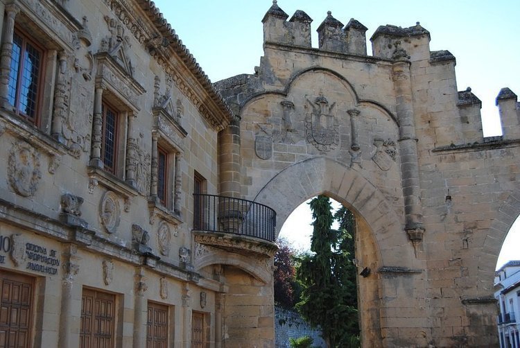 Visita Guiada a Úbeda y Baeza con Entradas a Monumentos